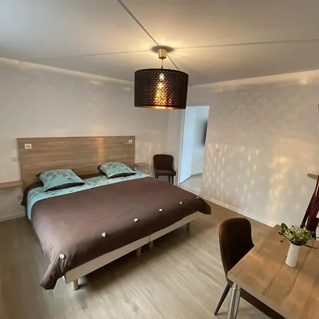 Gaby & Tom 4 Etoiles コントレクセヴィル